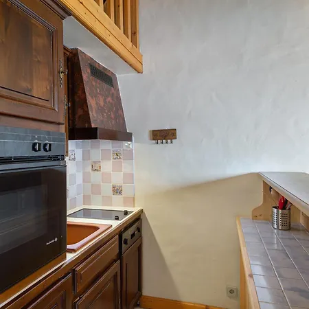 아파트 Confortable A Courchevel, Proche Des Pistes - Fr-1-563-107